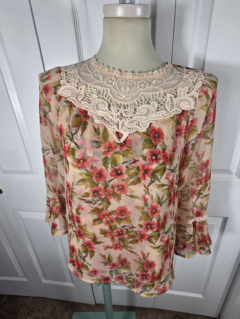 Disney LC Lauren Conrad Floral Lace Blouse Womens Small Sheer Bell Sleeve